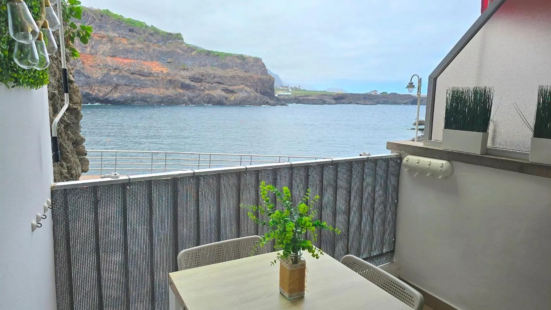 Relax Beachfront Vistas Al Mar Studio In Tenerife Icod De Los Vinos